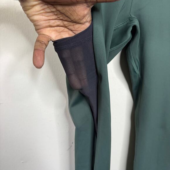 Gymshark olive green mesh pockets workout leggings women's size XS - Picture 4 of 5